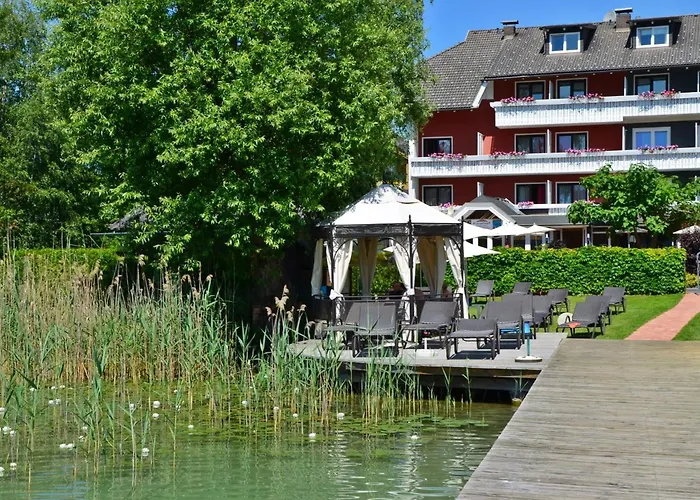 Отель Silvia 3*